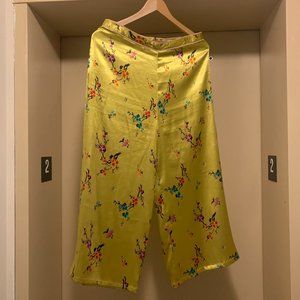 UO Yellow Floral Wide Leg Crop Pant